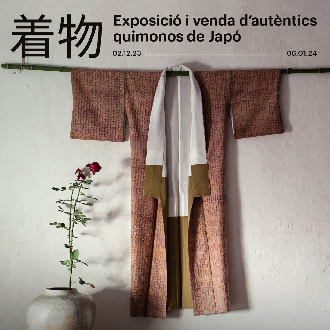Exposició i venda d'autèntics quimonos de Japó